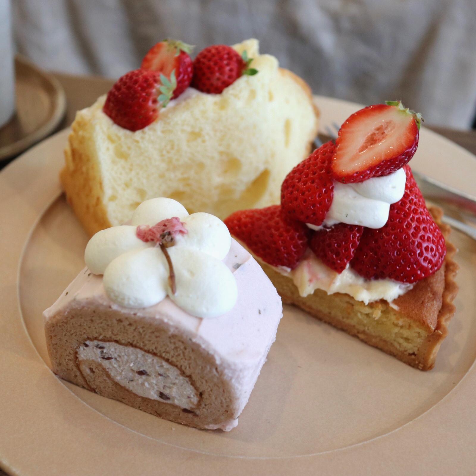 朝から幸せケーキ時間 おやつcafe Holic 大阪 A Z U M Iが投稿したフォトブック Sharee