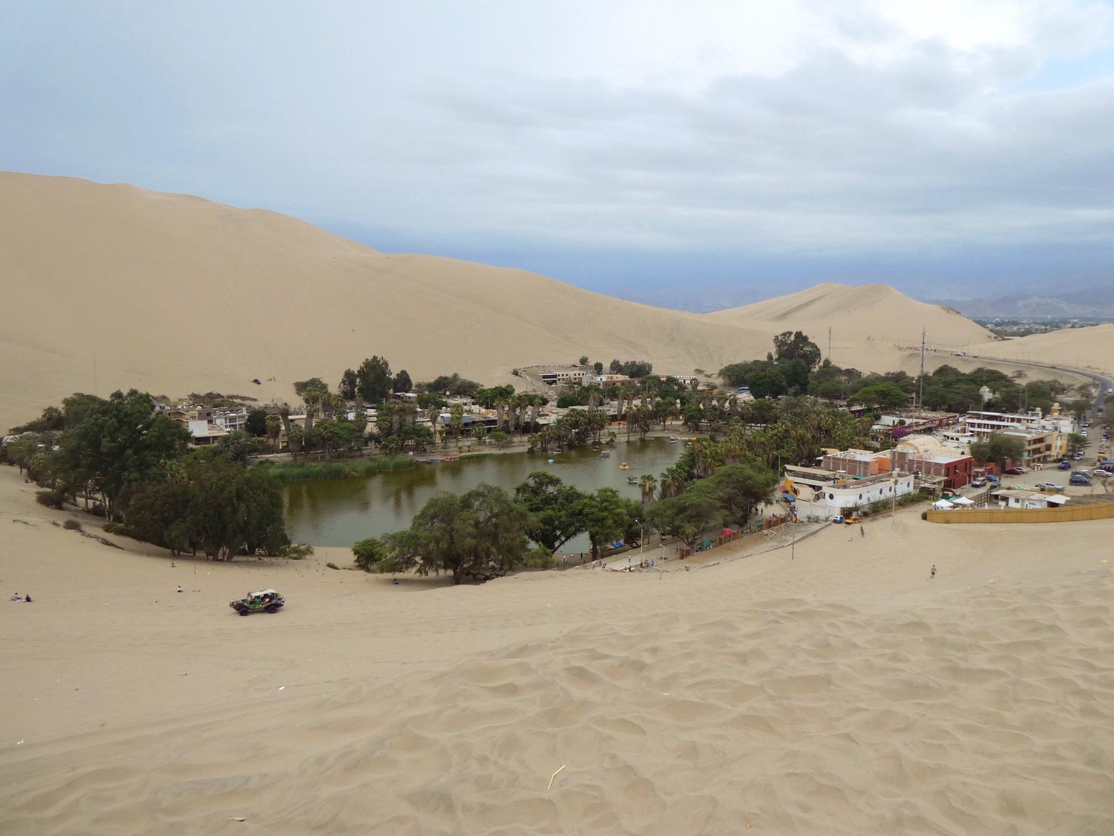 ペルーの砂漠に実在するオアシス ワカチナ Mako 絶景トラベラーが投稿したフォトブック Lemon8