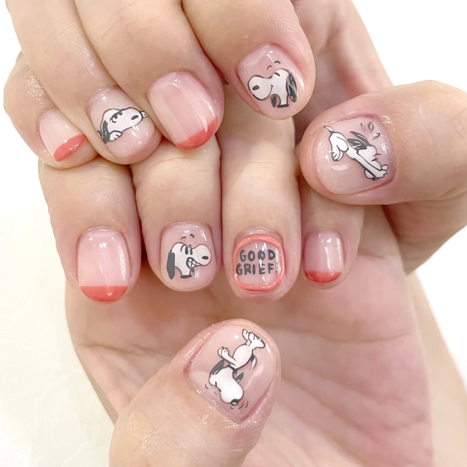 スヌーピーネイル Namimoが投稿したフォトブック Lemon8