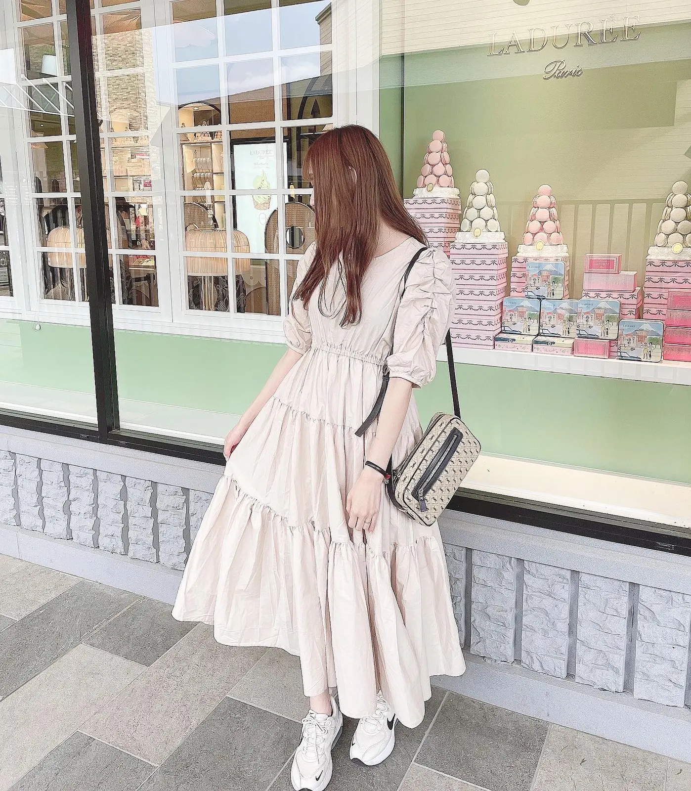 グレイル サンローラン カジュアルガーリーなワントーンコーデ Nananyanが投稿したフォトブック Lemon8