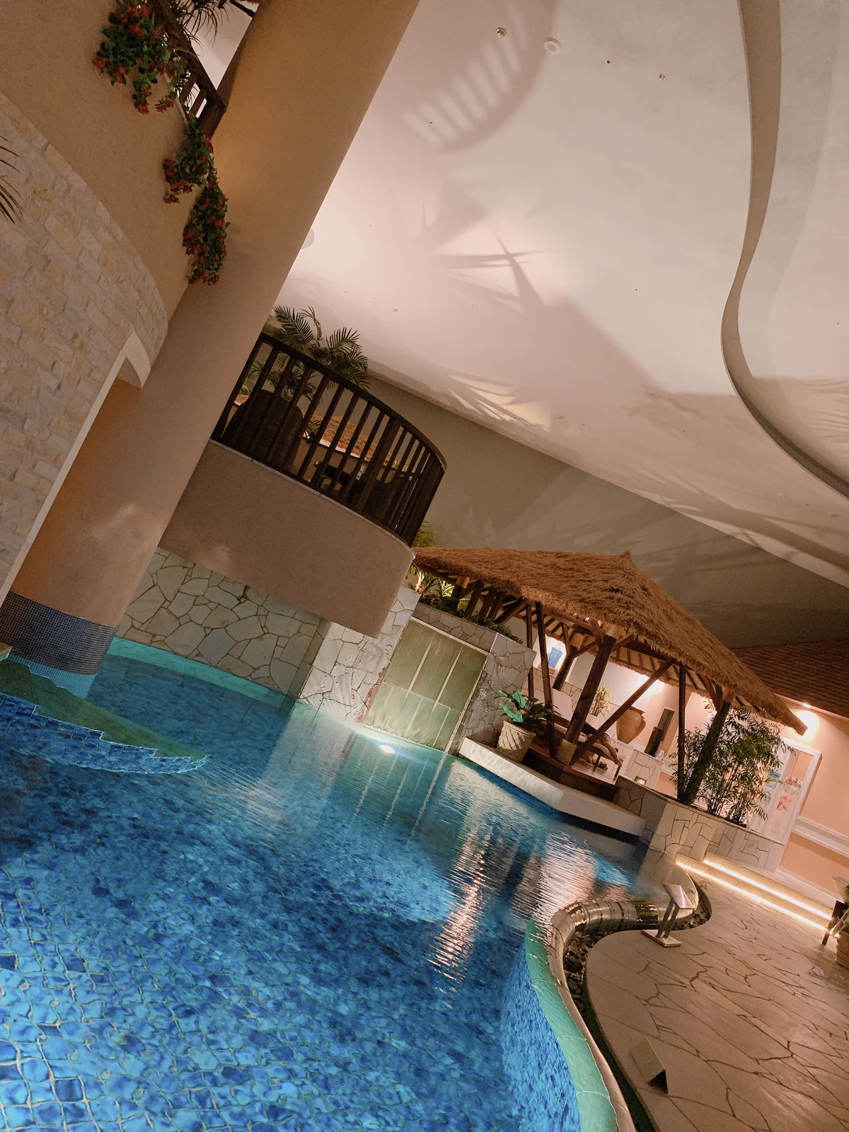 都内で南国リゾート気分 スパラクーア Dragon384が投稿したフォトブック Lemon8