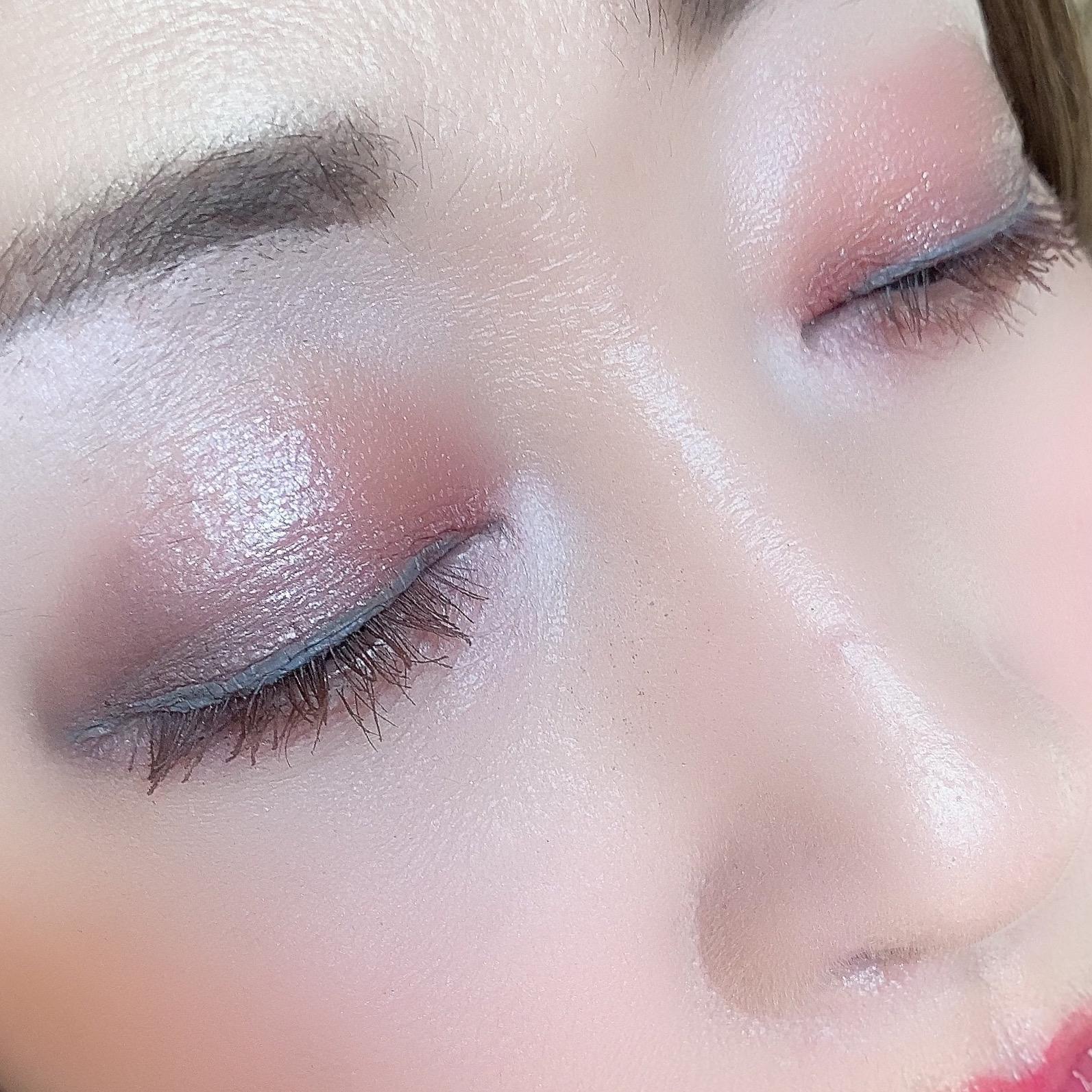 Tomの新作 インソレントローズでワンランク上のメイクをしましょ Chloeが投稿したフォトブック Sharee