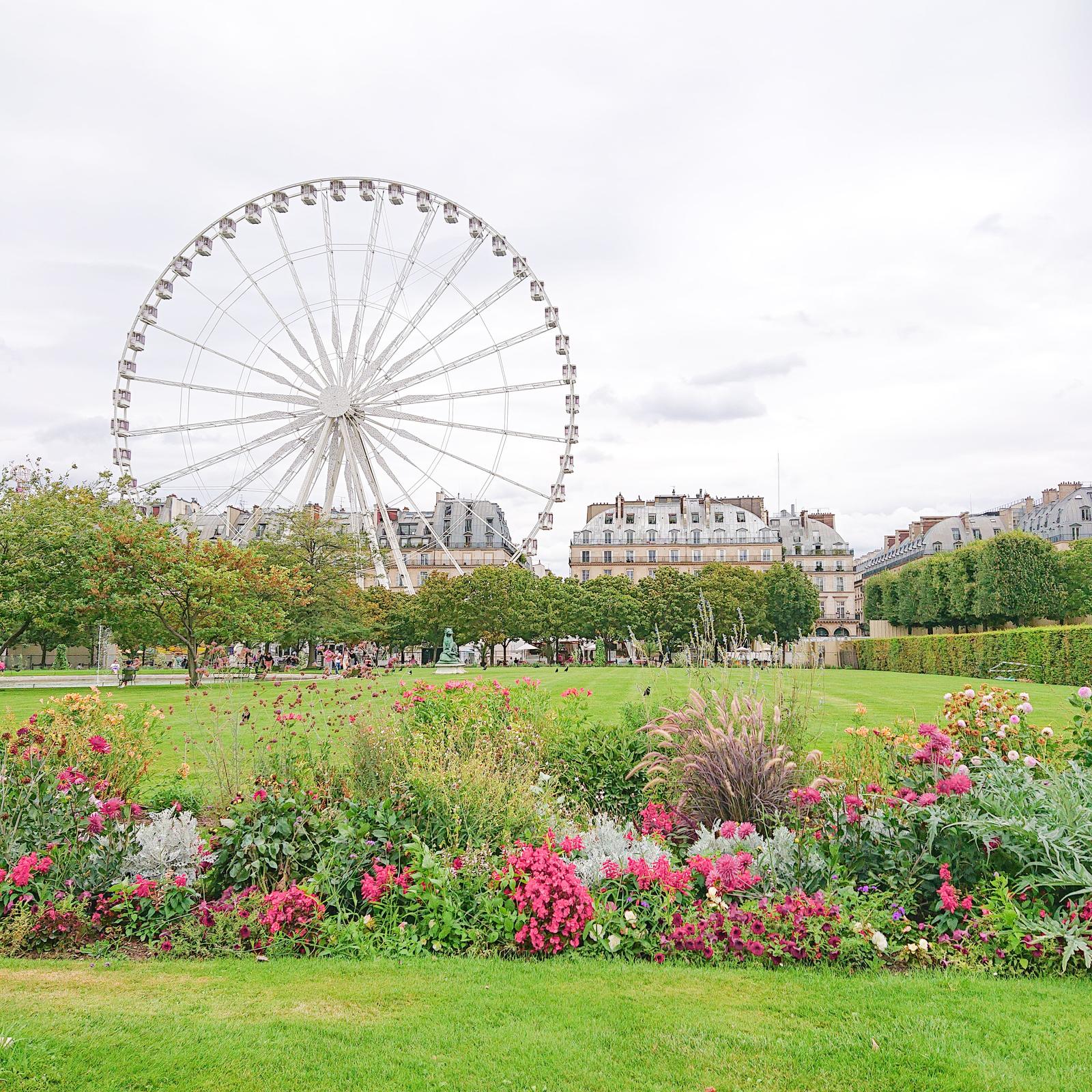 夏のパリ旅行なら1度は乗りたいチュイルリー公園の移動観覧車 Fumixparisが投稿したフォトブック Sharee