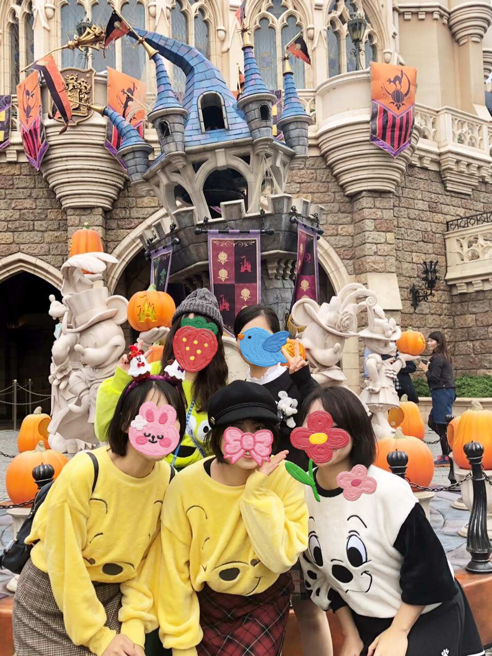 ディズニーコーデ 友達と揃って楽しい りんが投稿したフォトブック Lemon8