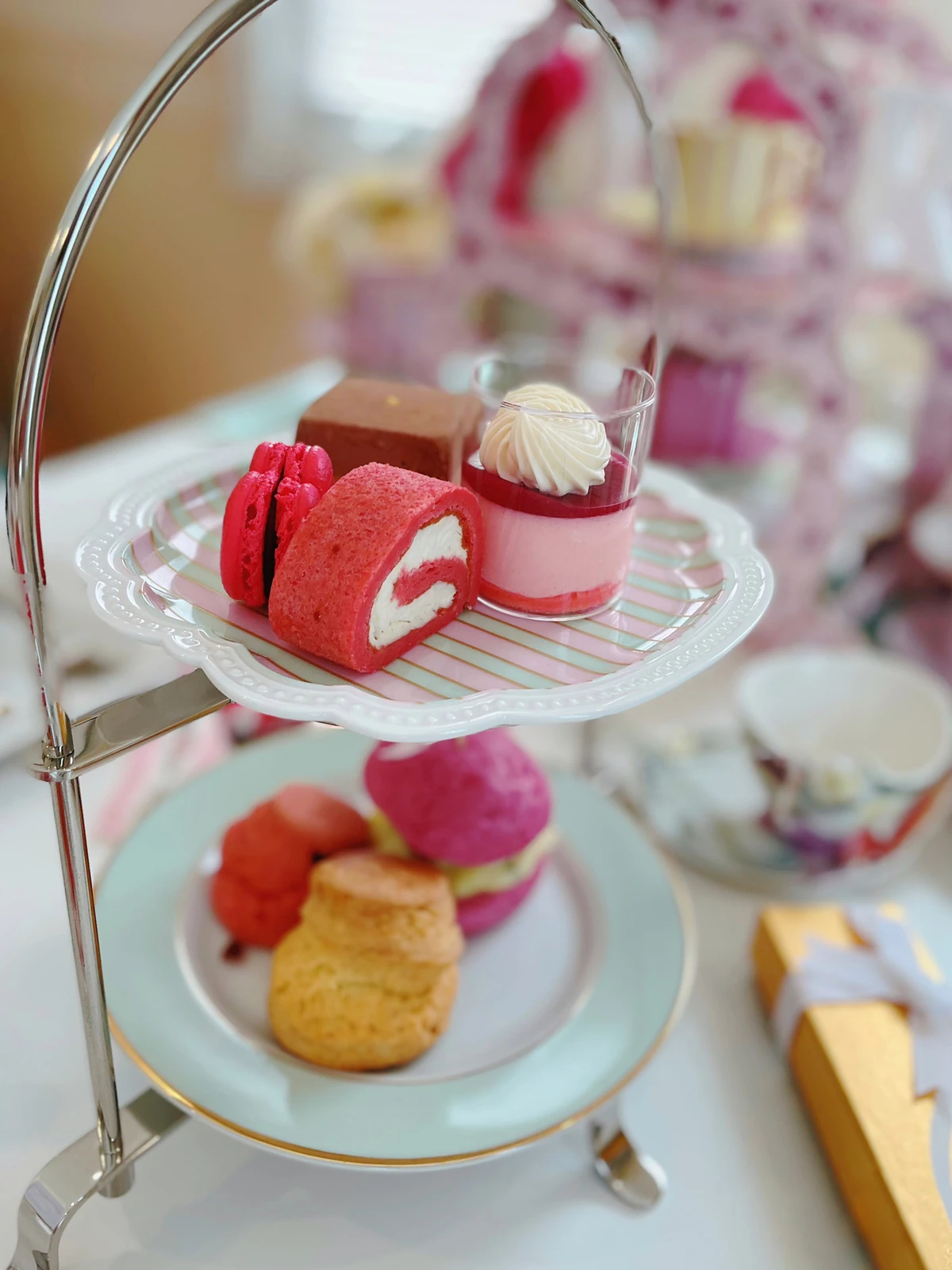 神戸の人気カフェで可愛いアフタヌーンティーをおとりよせ おうちカフェ さゆ 旅プランが投稿したフォトブック Lemon8 神戸の人気カフェで可愛いアフタヌーンティーをおとりよせ おうちカフェ さゆ 旅プランが投稿したフォトブック Lemon8