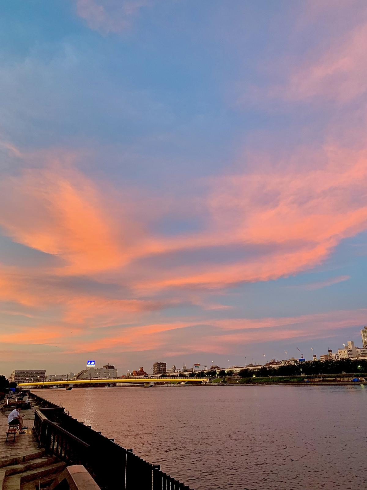 綺麗な夕焼け空 Diet Kanaが投稿したフォトブック Lemon8