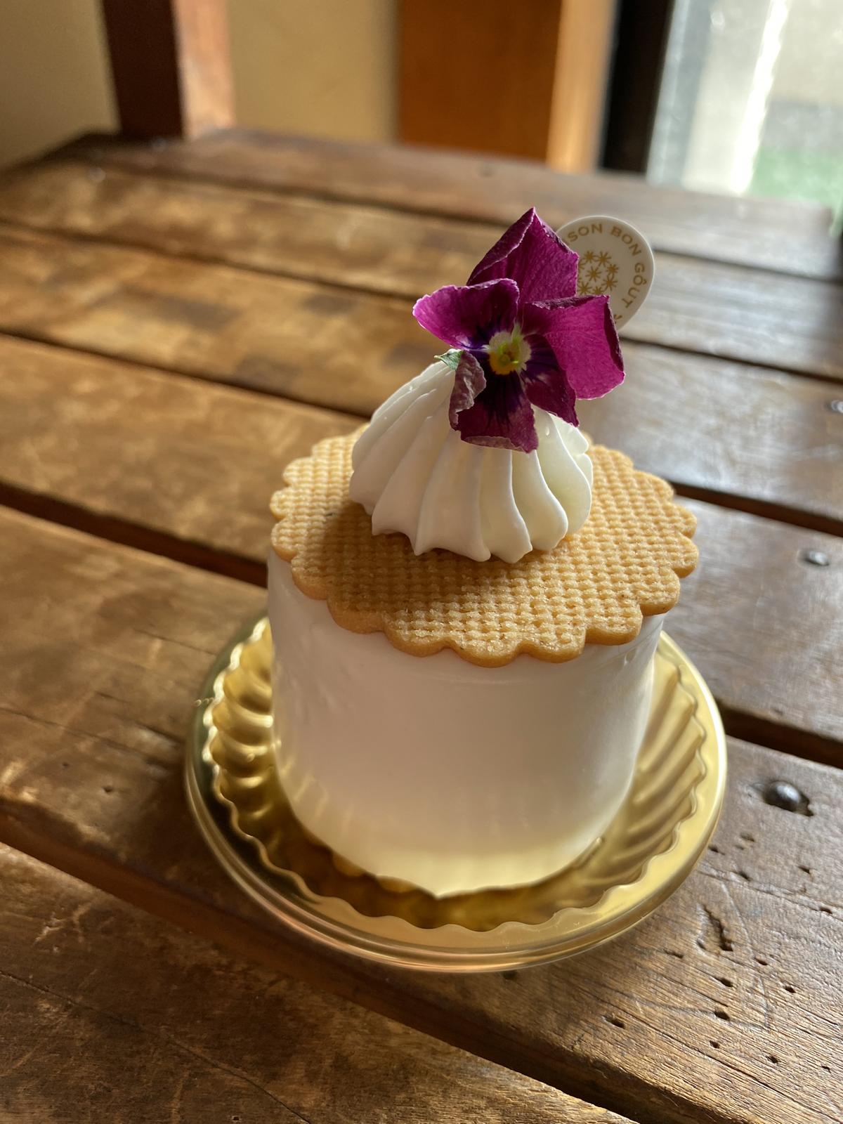 メゾンボングゥ 茅ヶ崎の可愛いケーキ屋さん しまスイーツイラストレーターが投稿したフォトブック Sharee