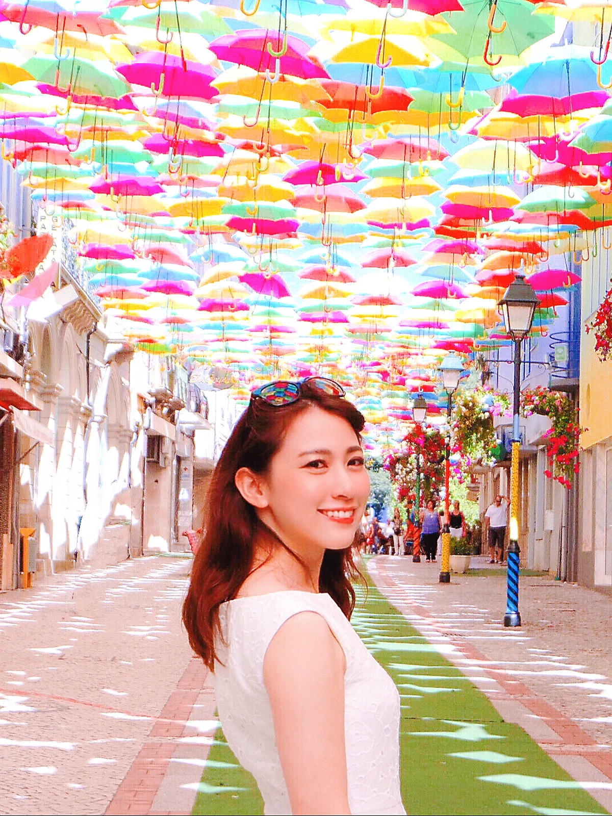 ポルトガル カラフルでどこもかしこも映えるumbrella Sky Project Aynaa 旅とグルメが投稿したフォトブック Lemon8