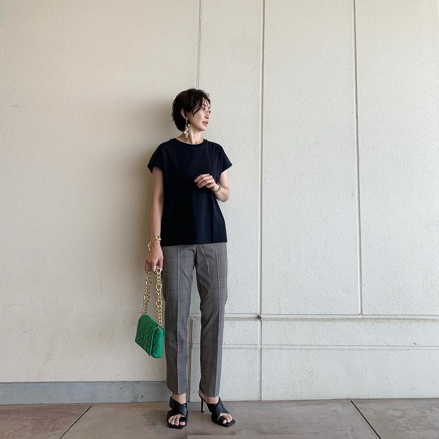 Uniqloのスムースコットンフレンチスリーブtは新素材で着心地いいよ Ayakonbubuが投稿したフォトブック Lemon8