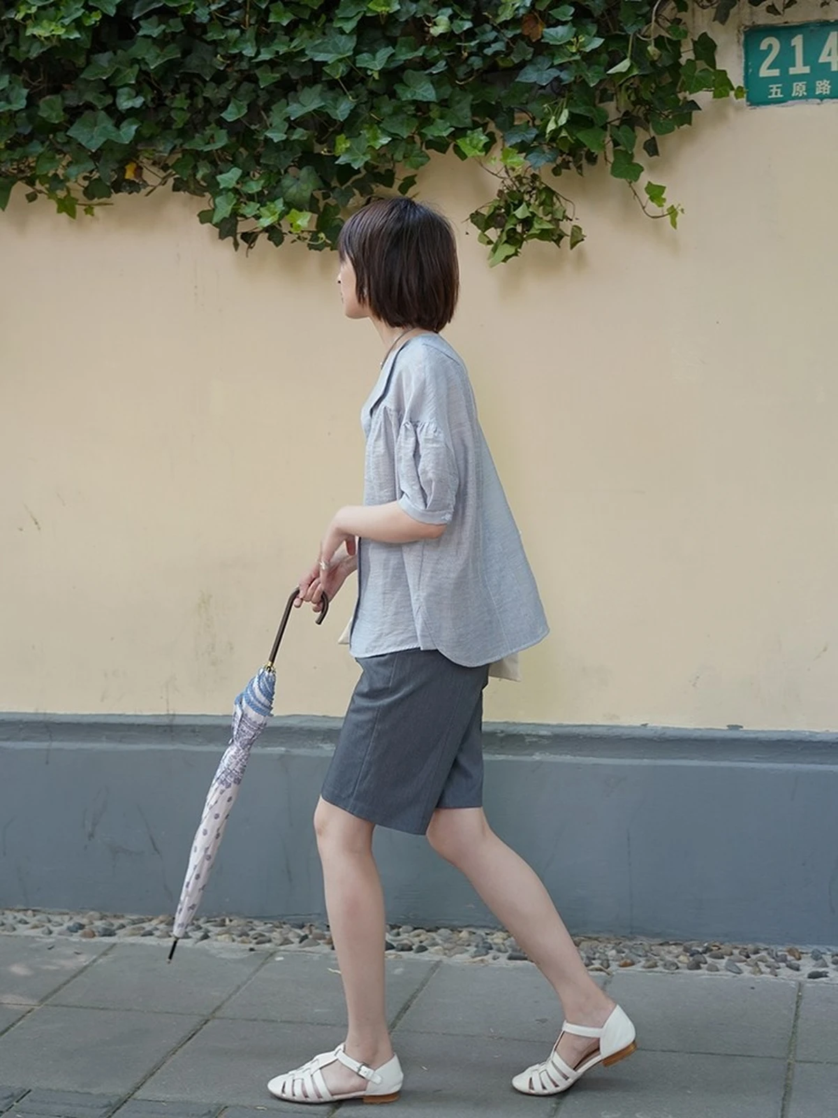 ショートヘアの女の子のための涼しい夏の服装 春子のクロークが投稿したフォトブック Lemon8