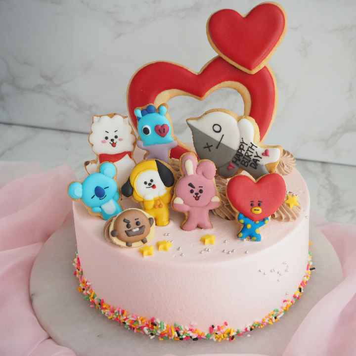 Bt21のお誕生日ケーキ 上岡麻美が投稿したフォトブック Sharee