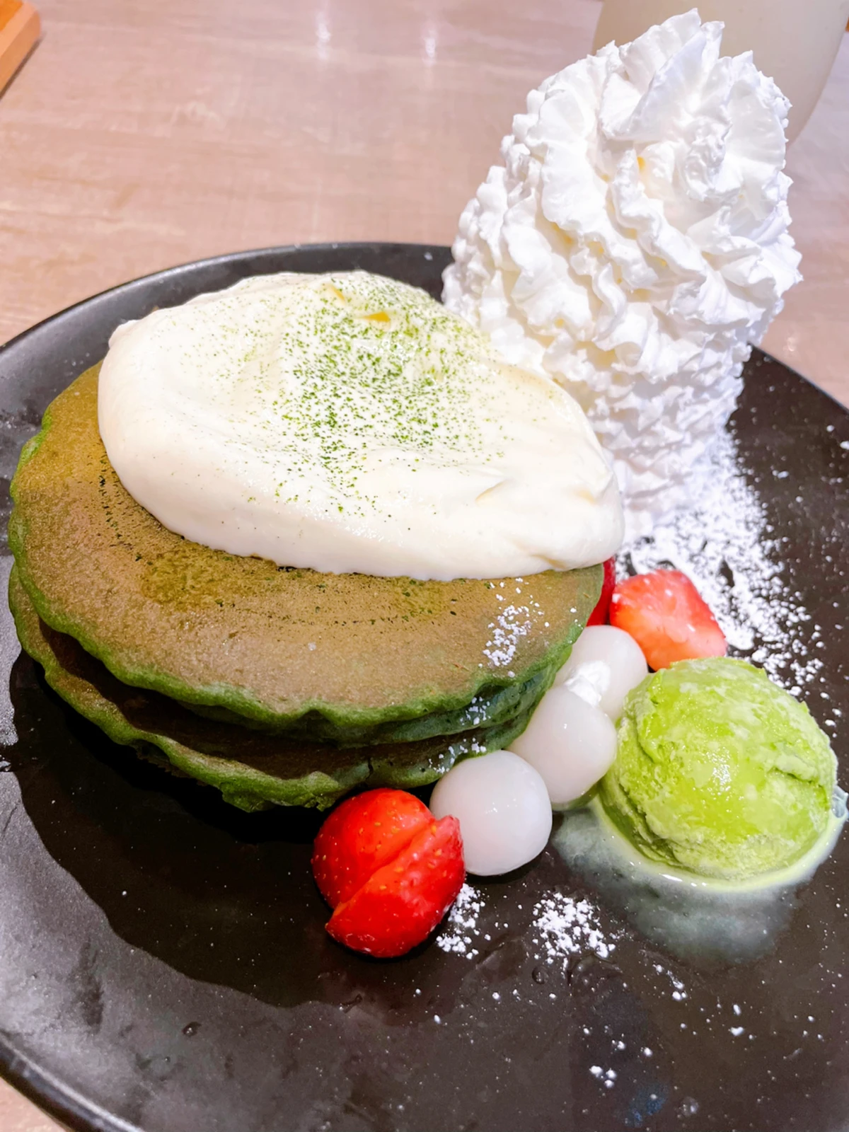 抹茶パンケーキ 中から抹茶クリームがドロッと切ると出てき もりぞうが投稿したフォトブック Lemon8