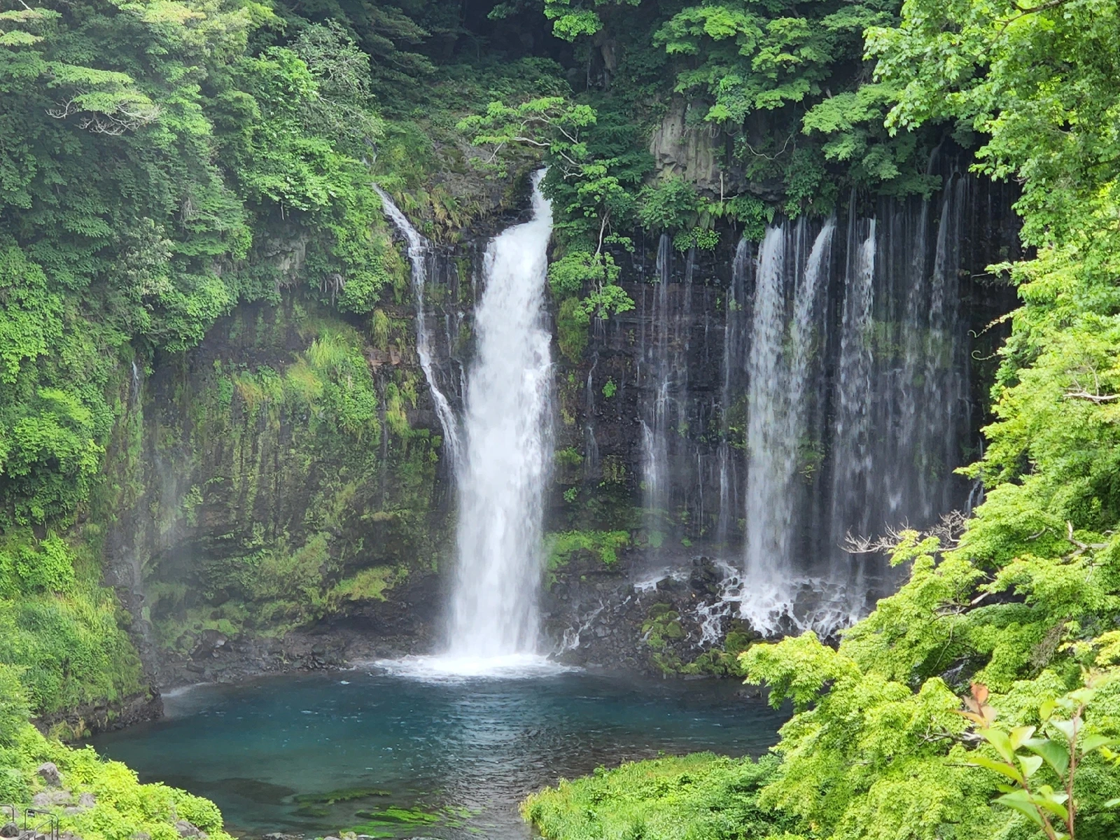 静岡 白糸の滝 音止の滝 陣馬の滝 えいち32が投稿したフォトブック Lemon8