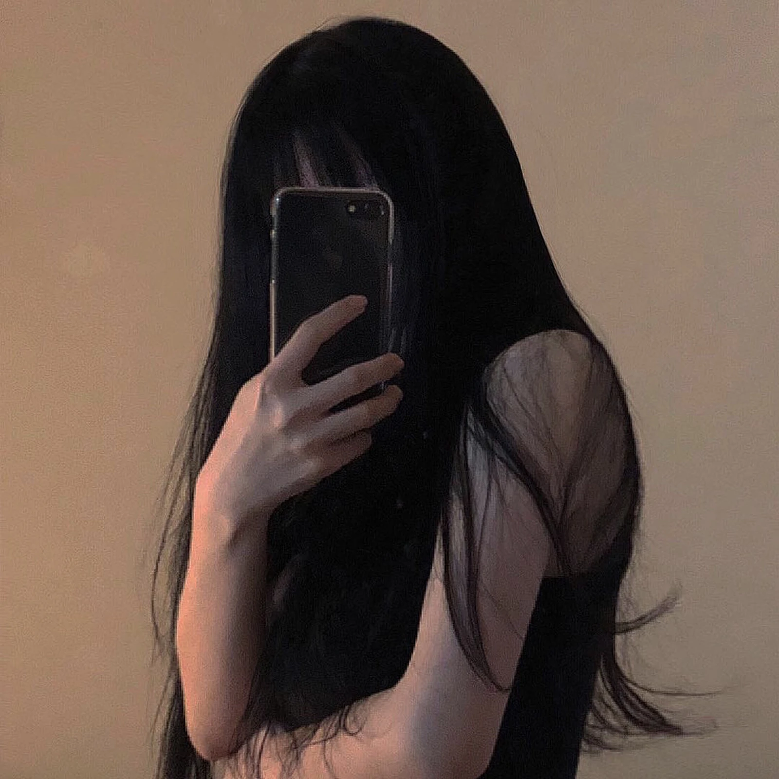 黒系統 韓国女子 ふりーアイコン E N A が投稿したフォトブック Lemon8