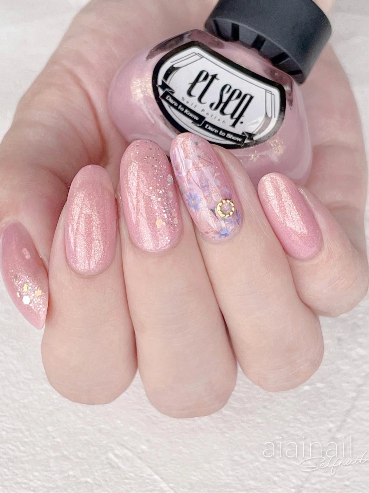 ネイルシールをぺたぺた ライラックピンクのフラワーネイル 𓈒 Aiainail が投稿したフォトブック Lemon8 ネイルシールをぺたぺた ライラックピンクのフラワーネイル 𓈒 Aiainail が投稿したフォトブック Lemon8