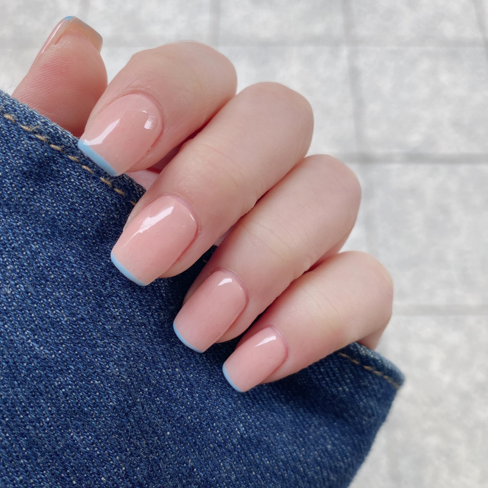 スクエアフレンチネイル Ri Sumiutoが投稿したフォトブック Lemon8