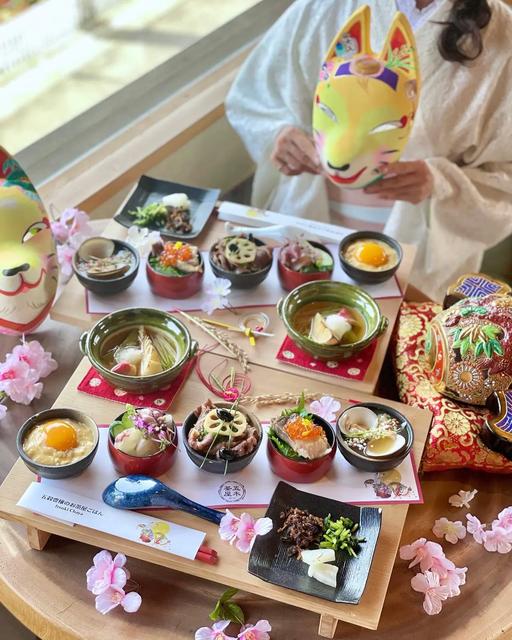 豪華絢爛✨一度にたくさんの種類が味わえる京丼食べ比べ膳🍚🥢