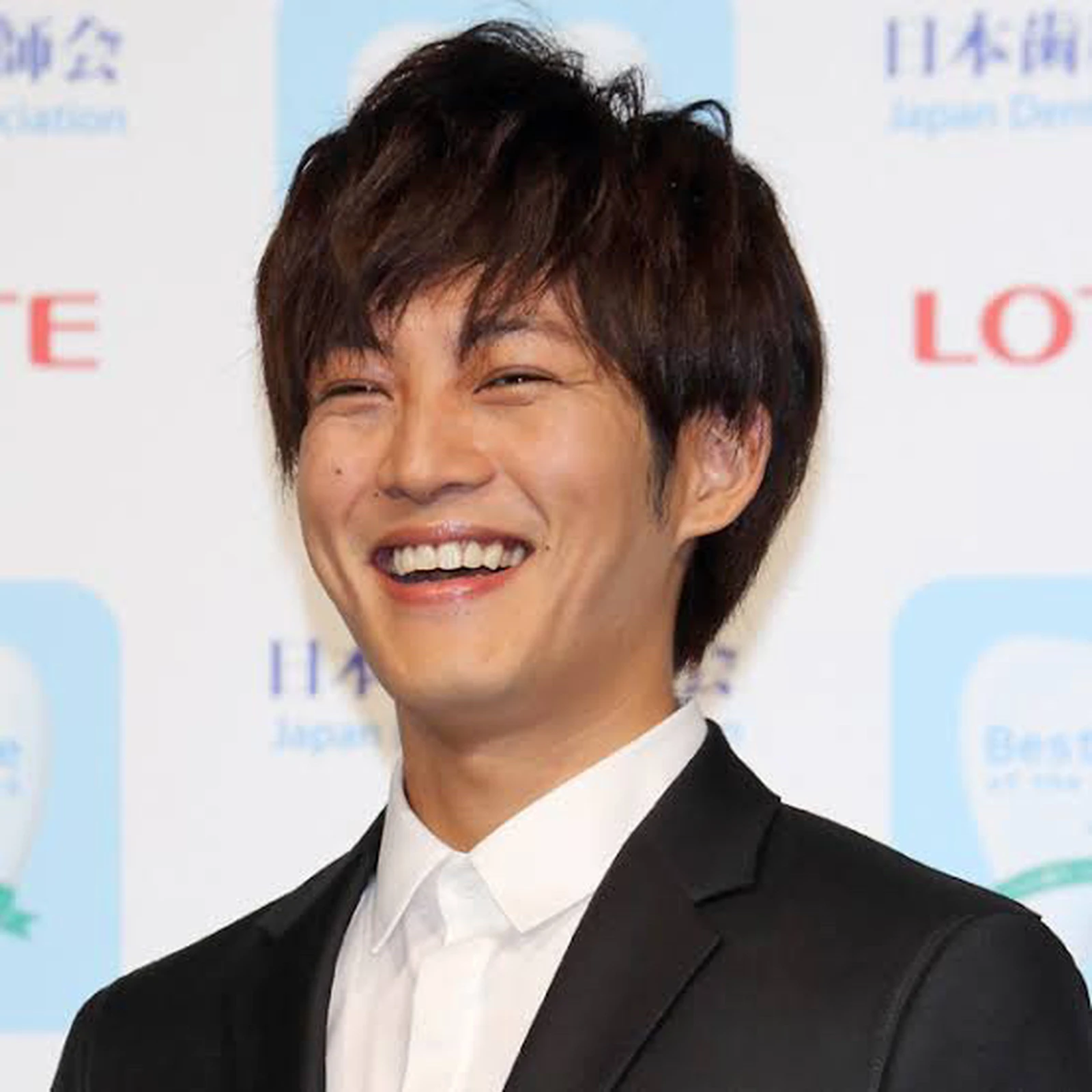 笑顔が可愛い 松坂桃李 ファンアカウントが投稿したフォトブック Lemon8