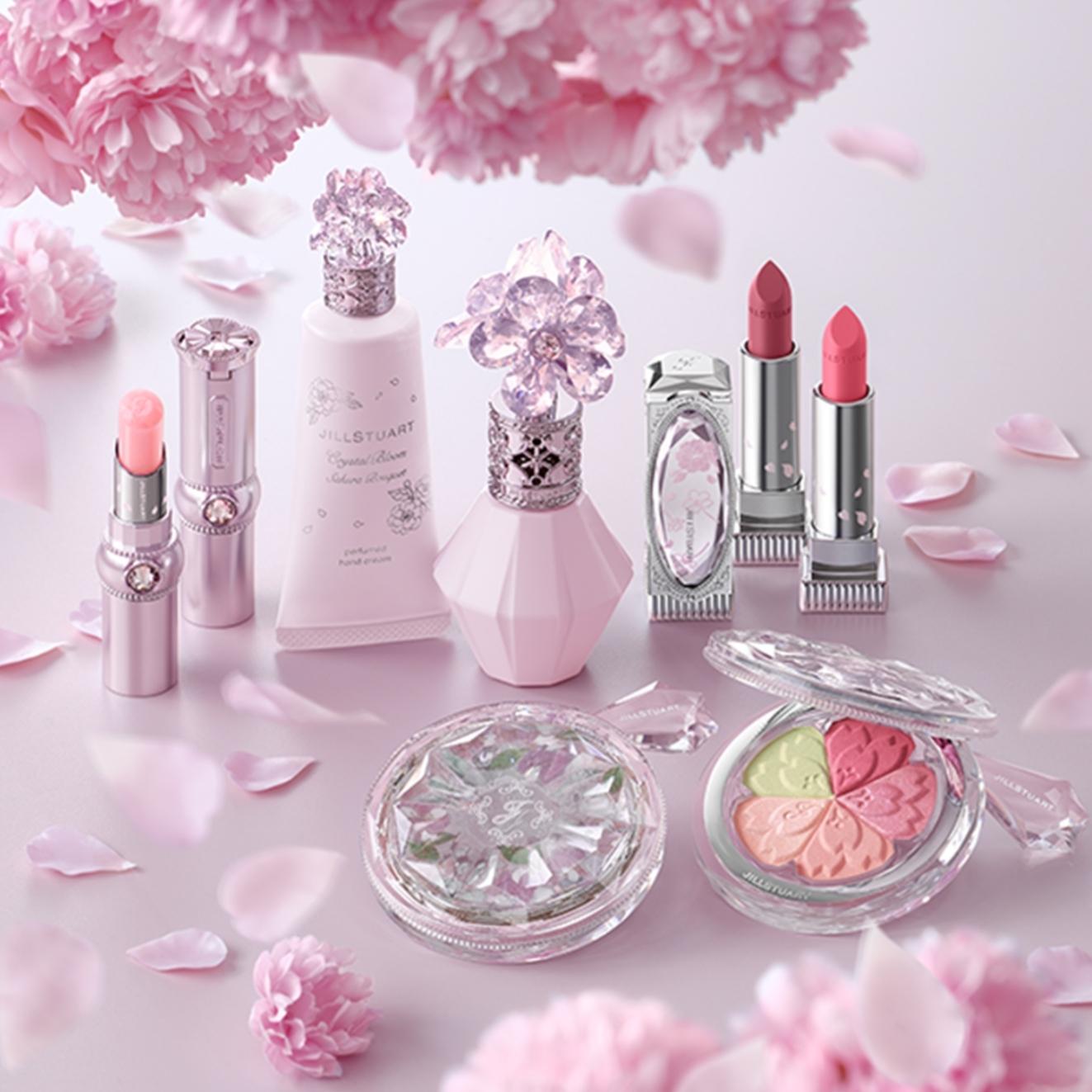 3月4日一部再販決定 2月25日発売 パケ買いして飾るだけでも可愛い愛用香水 耶麻湊が投稿したフォトブック Lemon8