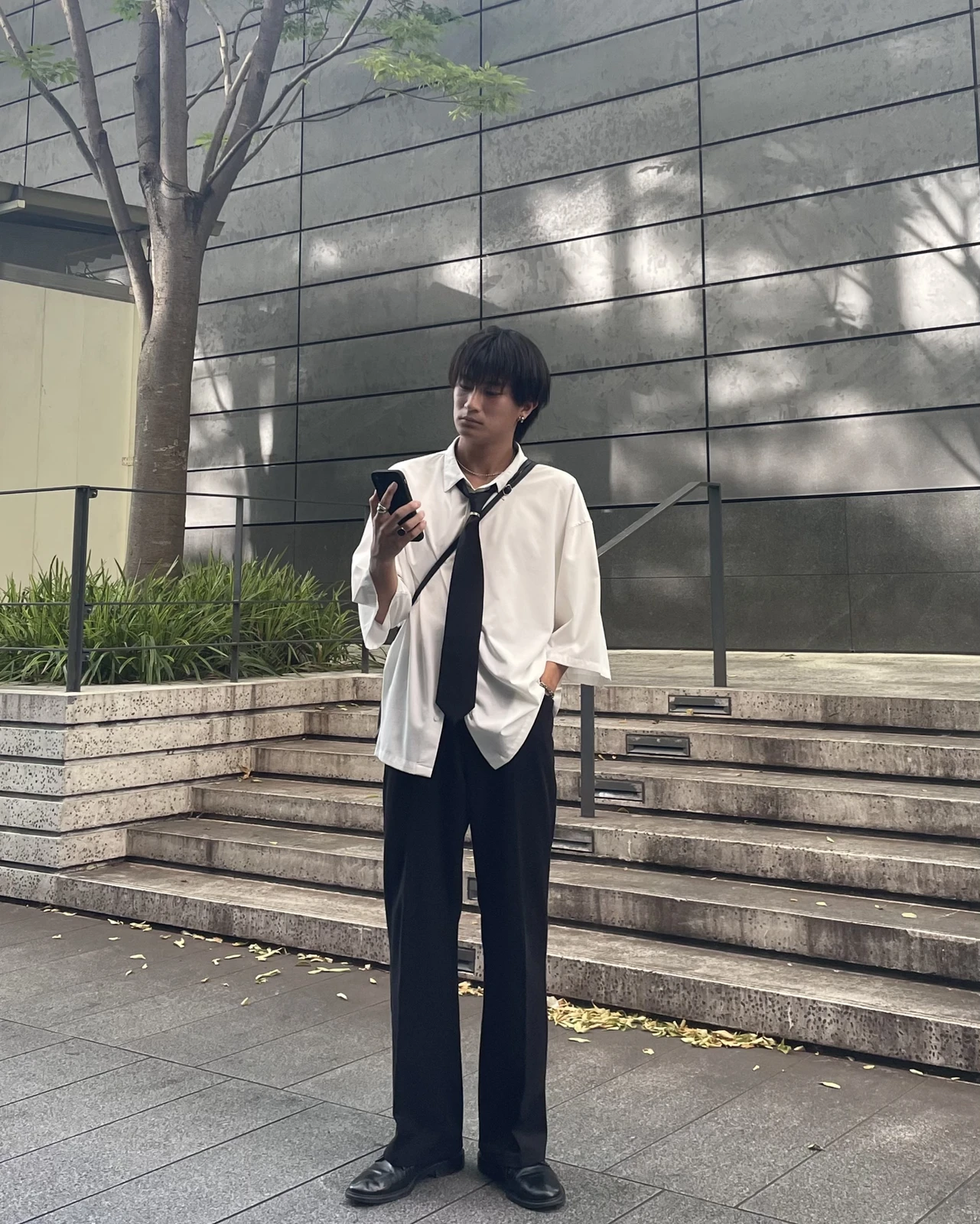 ネクタイコーデ 女子 Lemon8