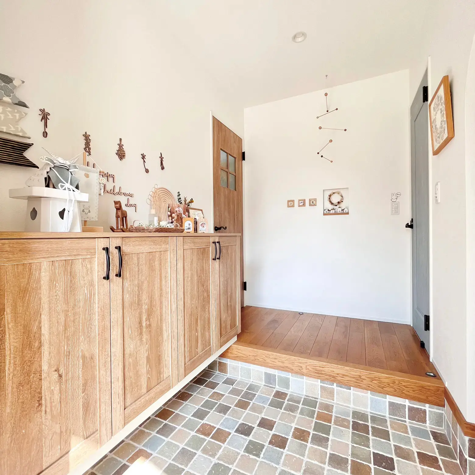 可愛いタイルの玄関 𝙨𝙖𝙨𝙖 が投稿したフォトブック Lemon8