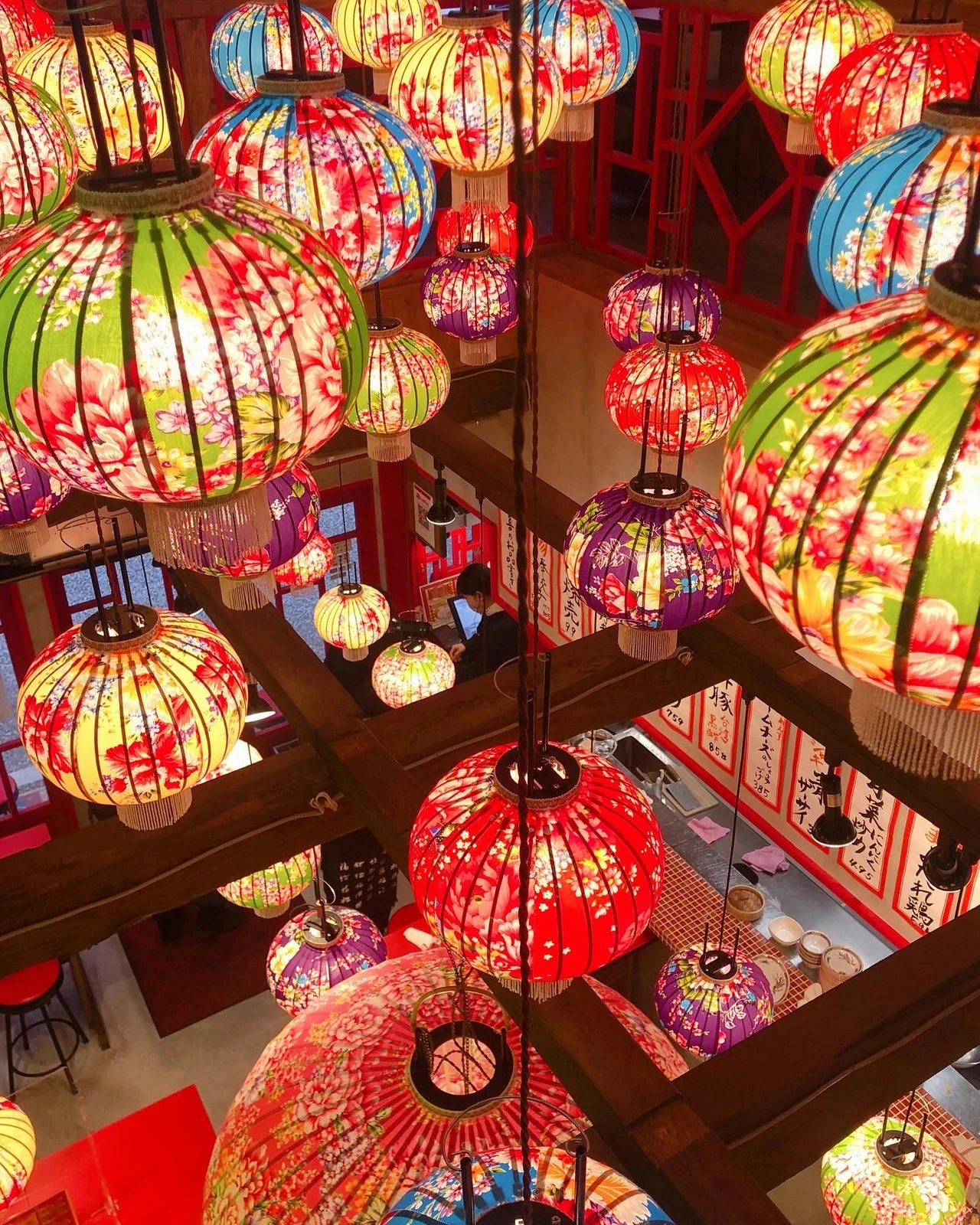 福岡グルメ まさに千と千尋の世界 台湾餃子のお店 Iziz Minが投稿したフォトブック Lemon8