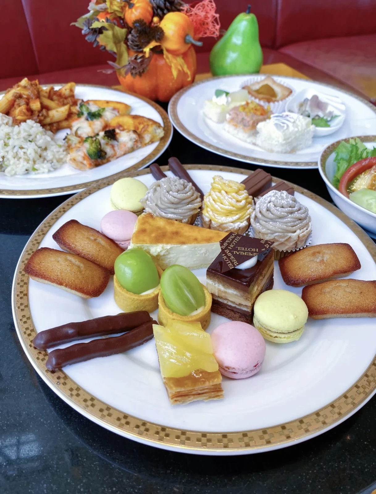 帝国ホテル大阪 大阪 桜ノ宮 秋の味覚スイーツバイキング Fox Osakaが投稿したフォトブック Lemon8