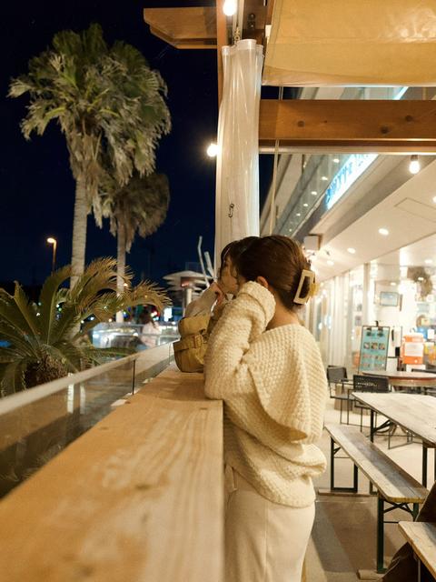 【材木座】夕方に行くべき！海が目の前、ホテル併設のカフェ。