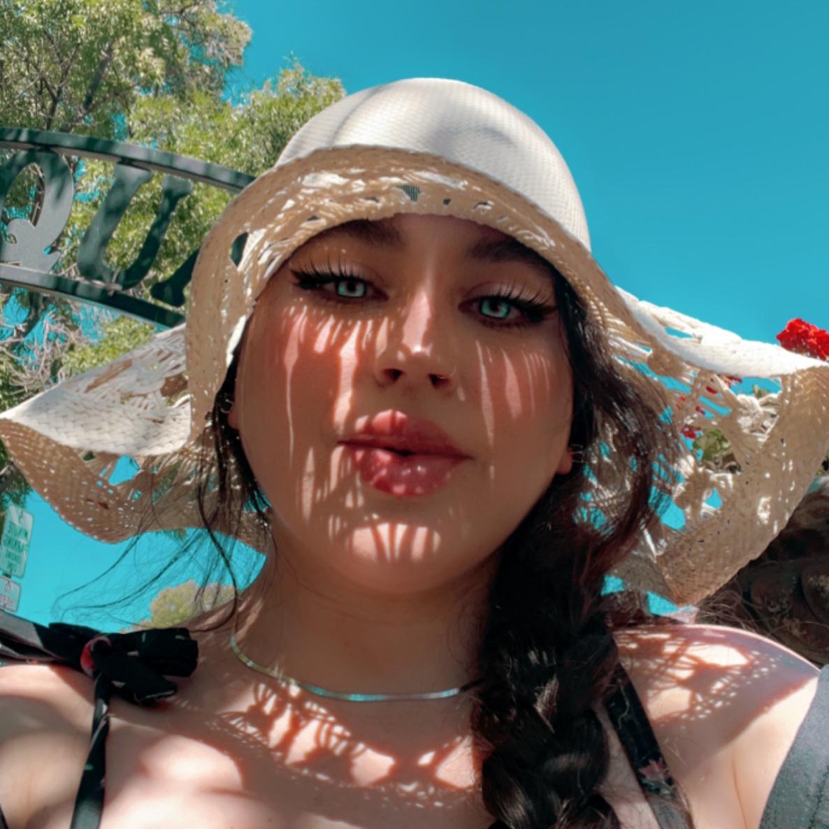 Cassandra s post lemon8