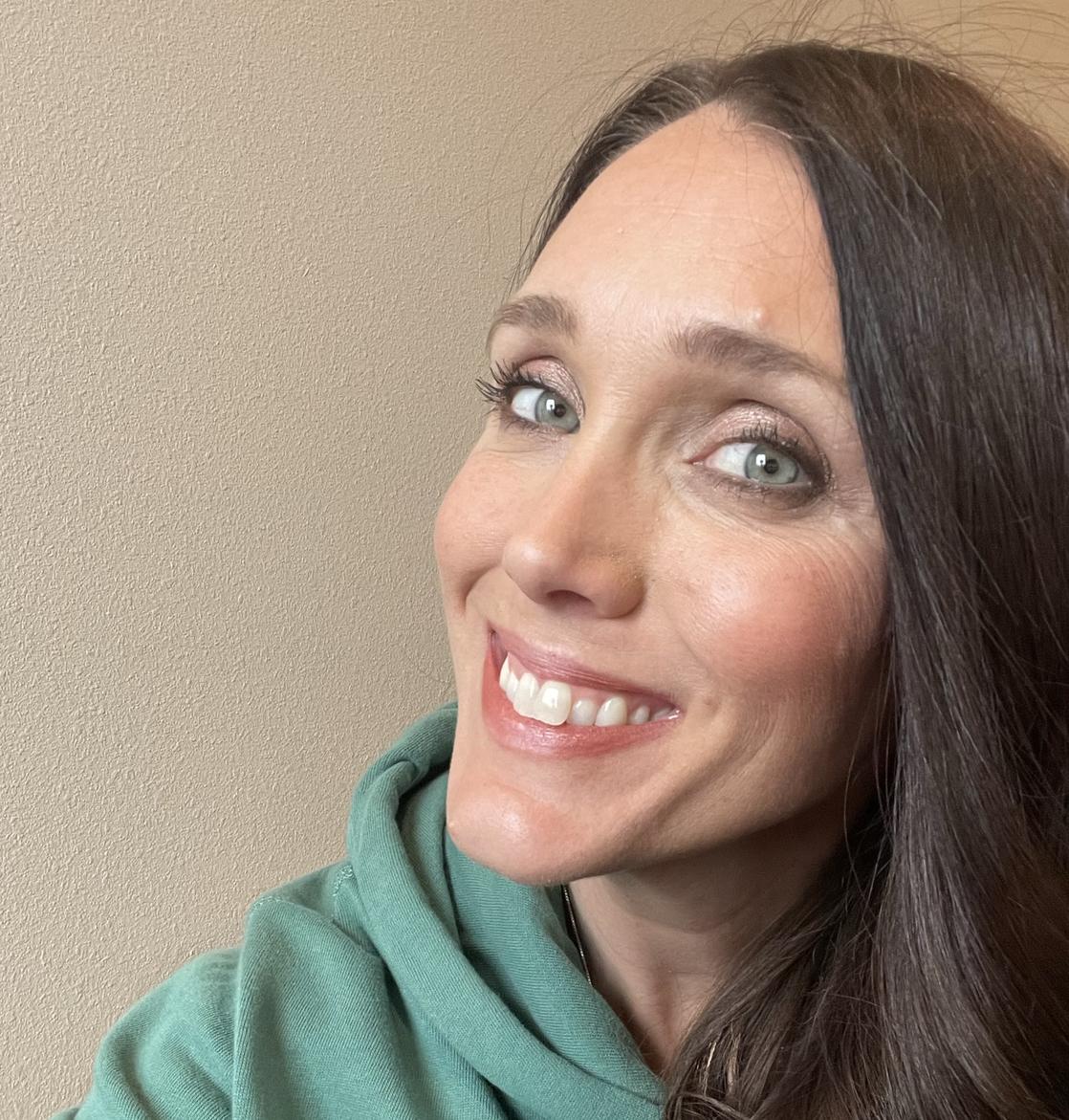 Monica Sweeney s Post Lemon8