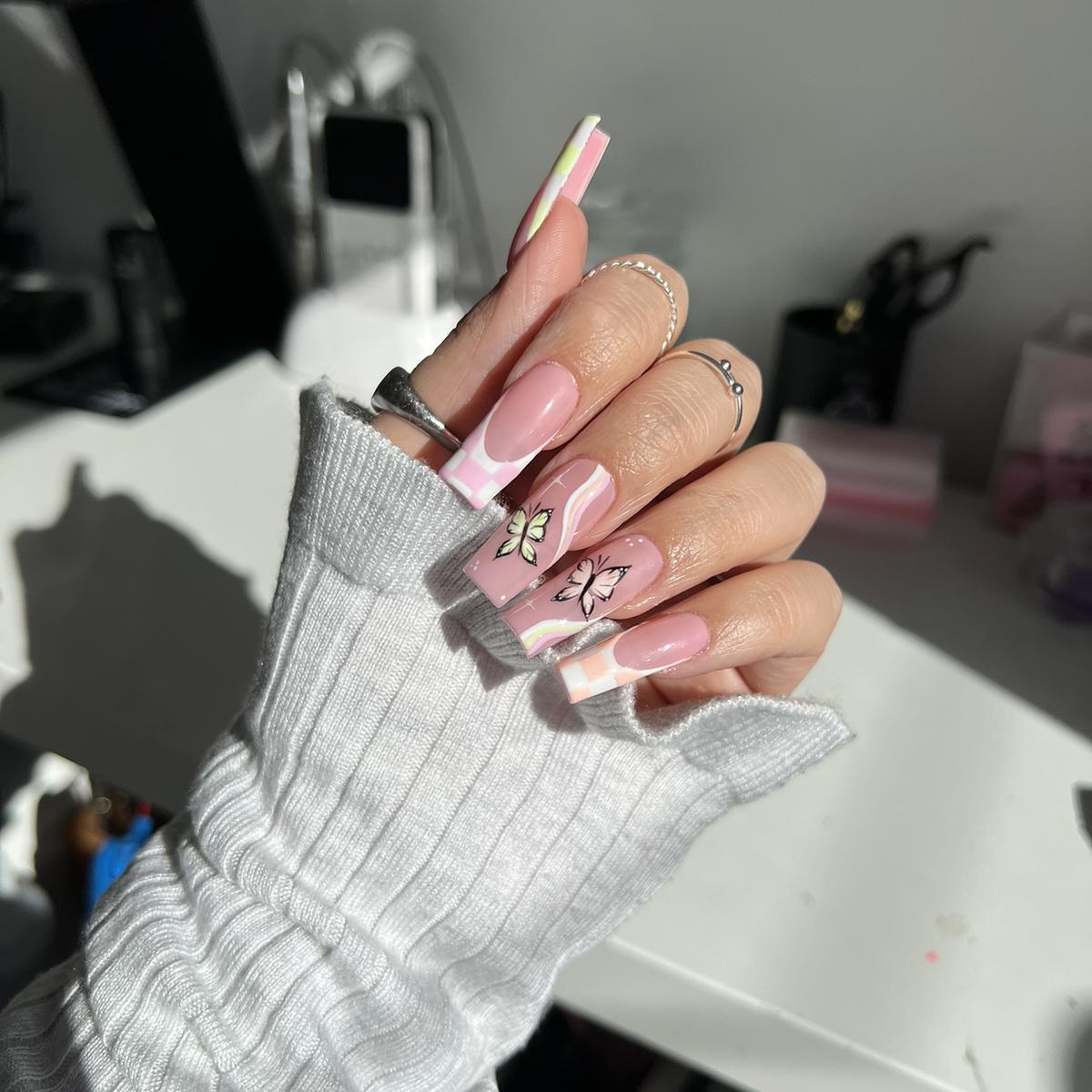 NudeyNails's images