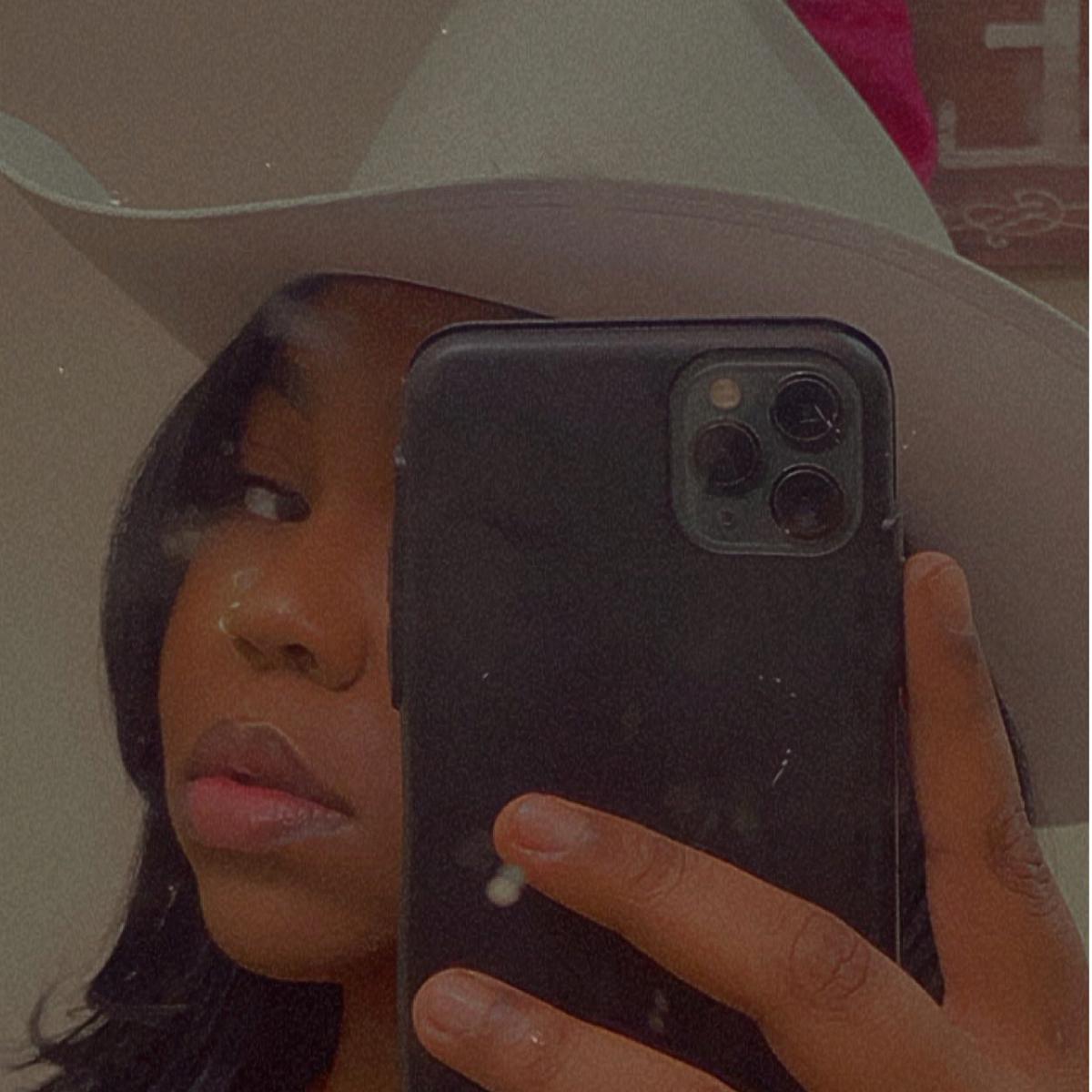 🧁 thee cowgirl