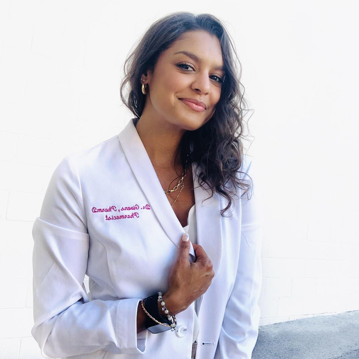 Dr. Chloe