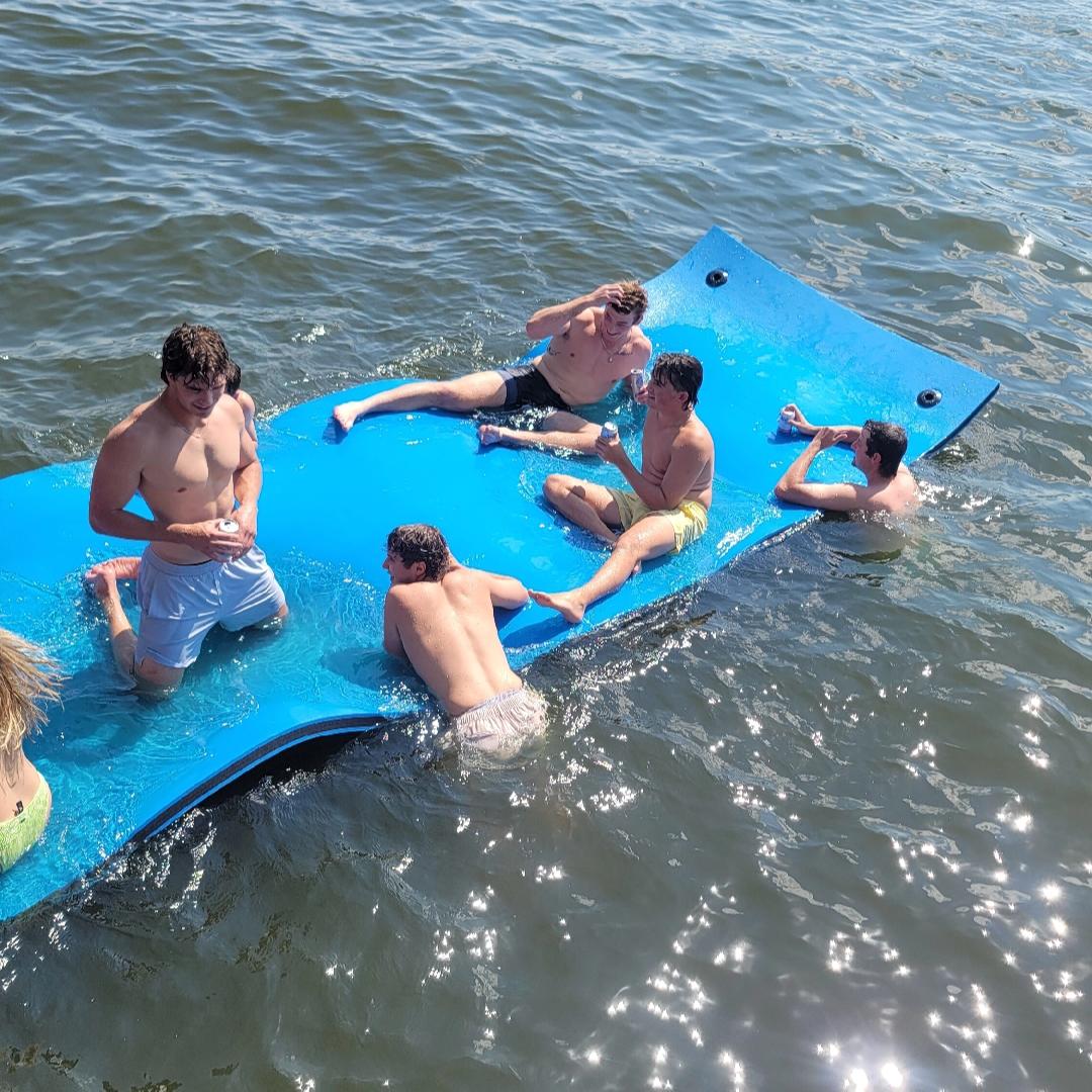 FloatingMats's PostLemon8