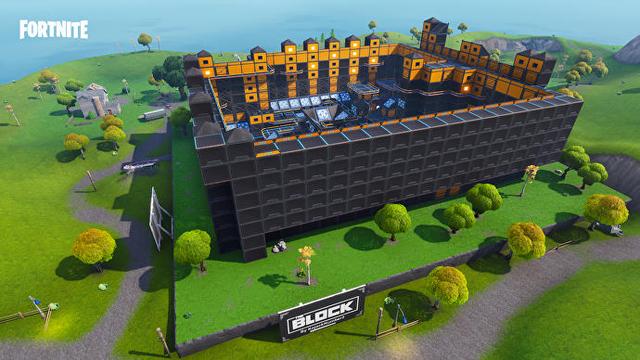 the block propose une nouvelle zone a explorer une arene de style deathmatch remplie de coussins anti rebond - immeuble fortnite