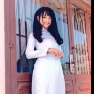 癒やしのアオザイ美女