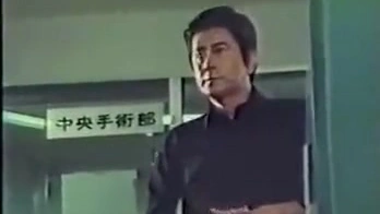 Buzzvideo Story 赤い激突 動画 1 4 0 25 10 5