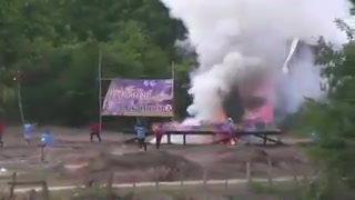 タイの巨大トンボ花火wwww