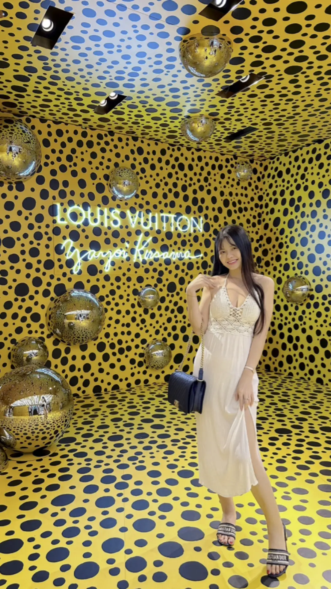 Louis Vuitton, #LV Showroom, Orchard Road Singapore – The