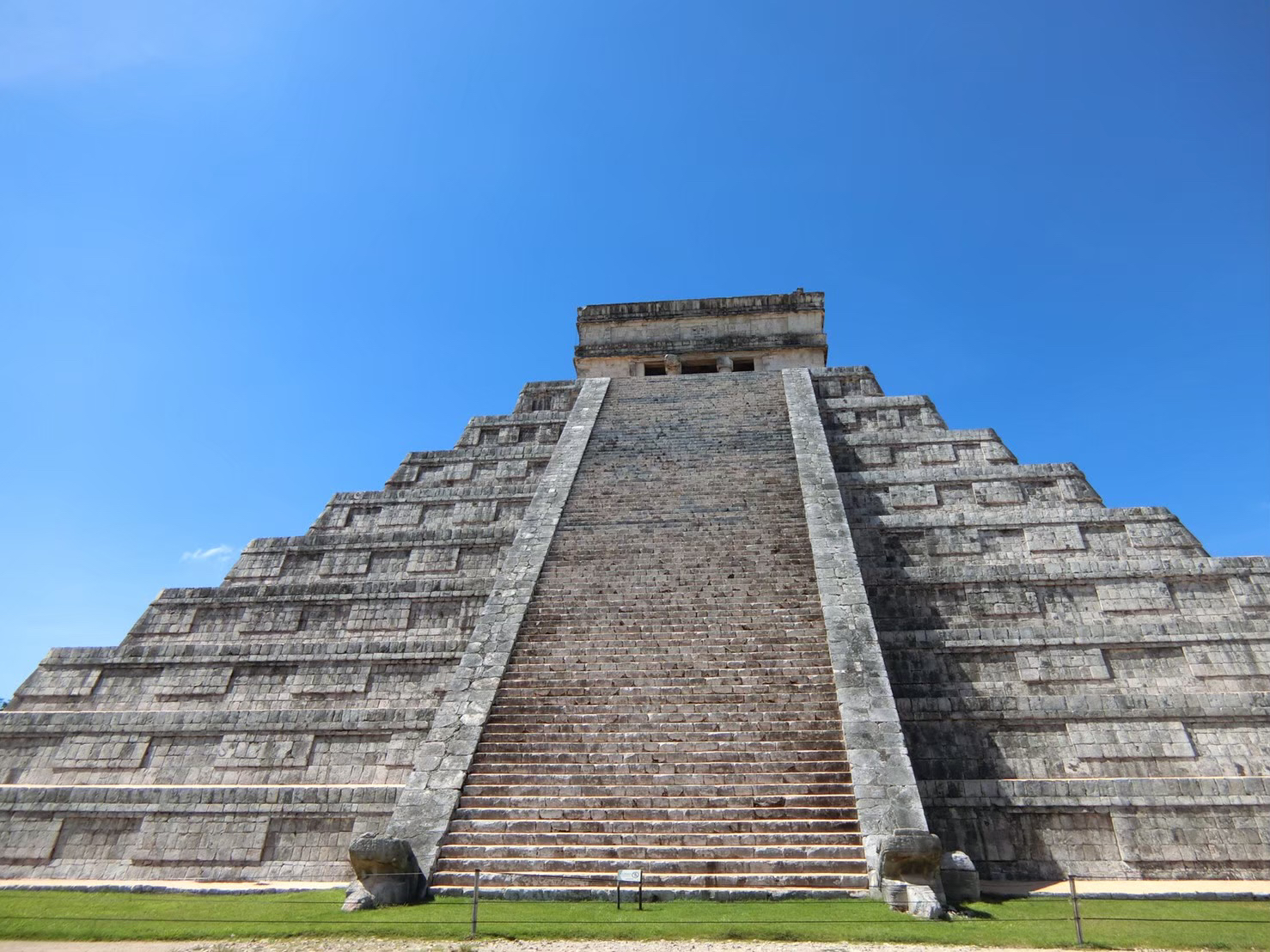 メキシコ ユカタン半島 チェチェン イッツァ観光 Tak Trvlが投稿したフォトブック Lemon8