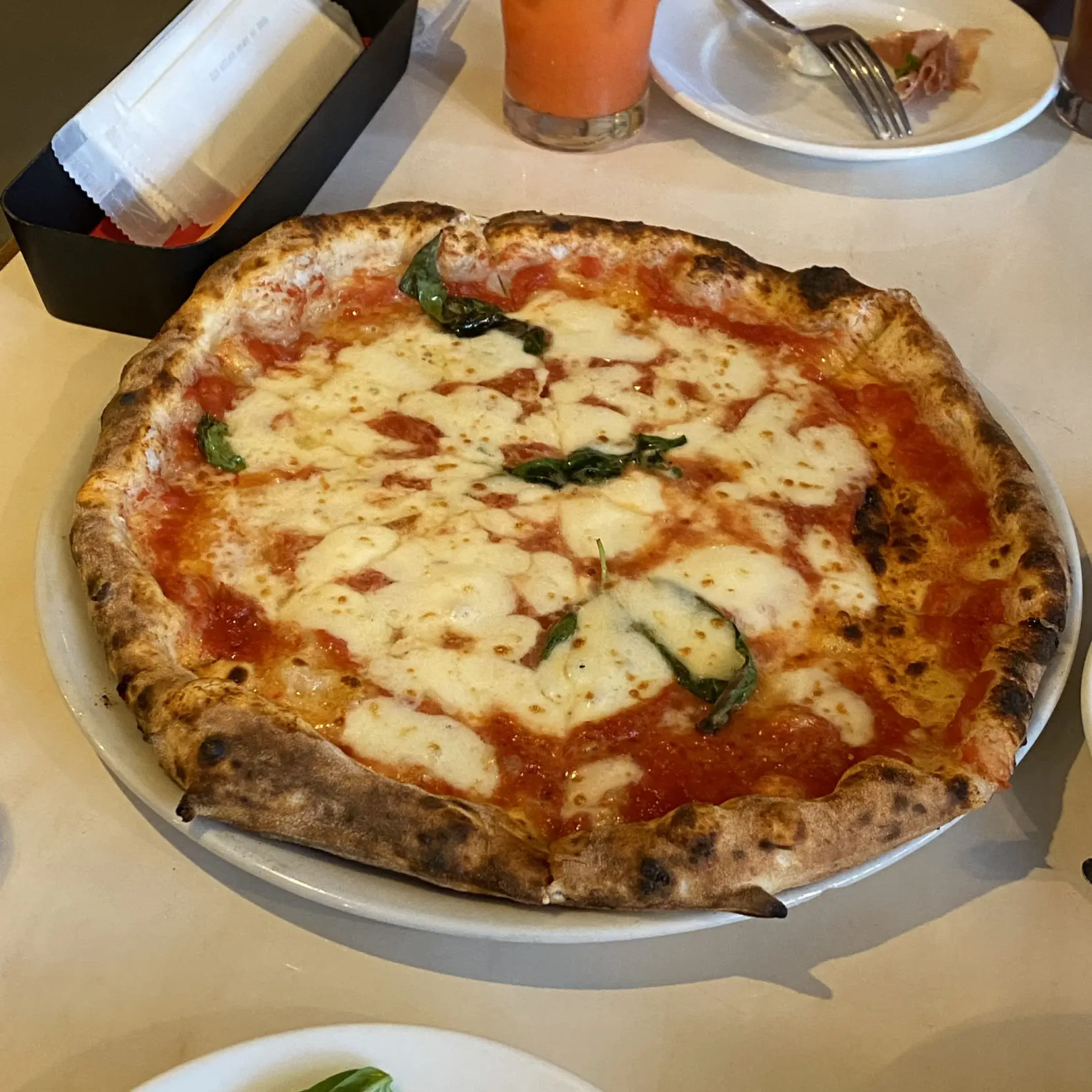 北野 予約必須の大人気イタリアン ピッツエリアアズーリ Mai 7112が投稿したフォトブック Lemon8