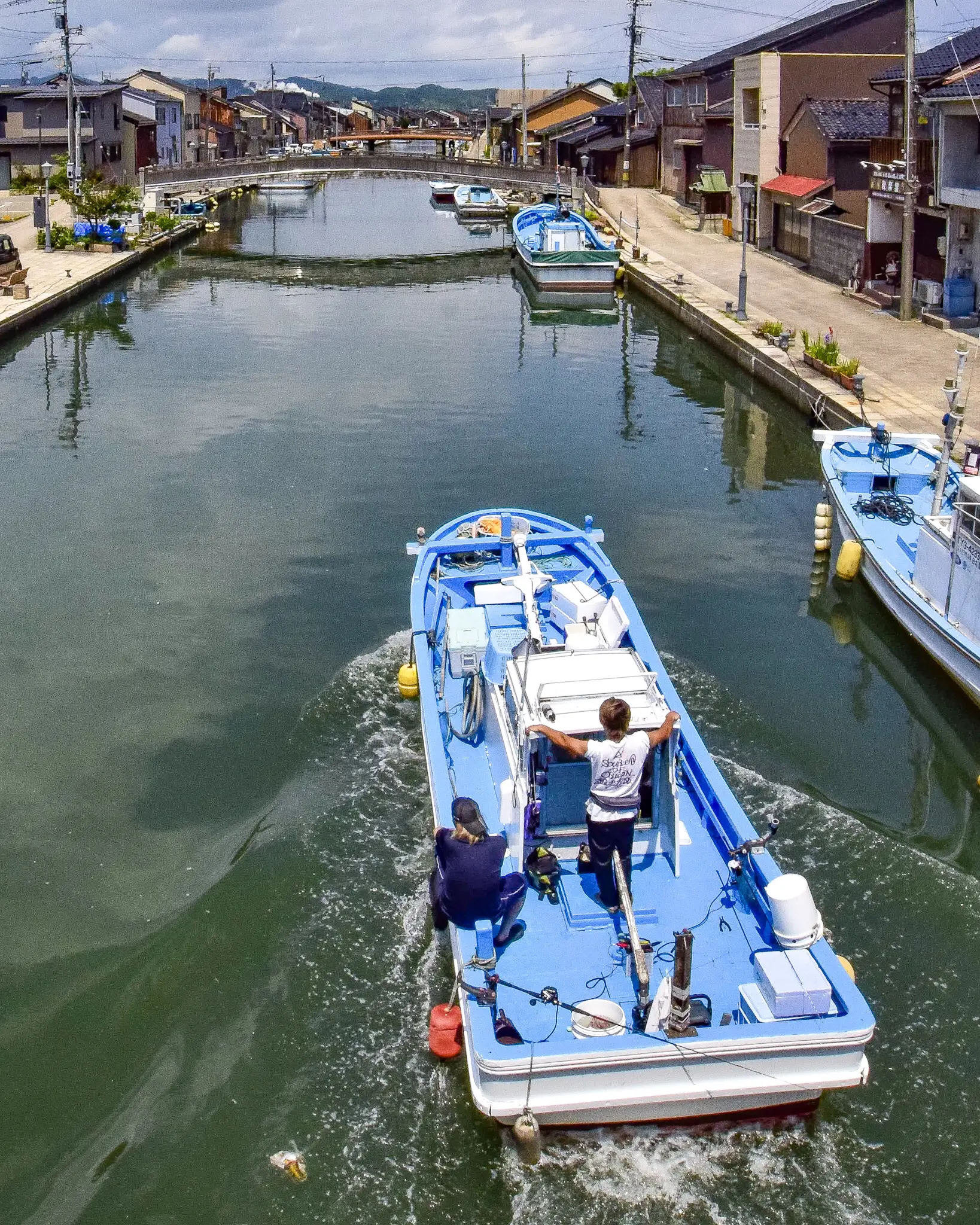 富山県射水市 日本のベニスこと 新湊内川の漁港の風景 Jptravelerspicが投稿したフォトブック Lemon8