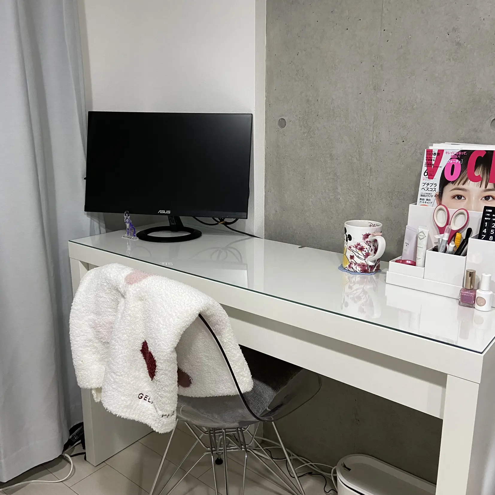 Ikeaのテレビ台をドレッサーとして使う Okaが投稿したフォトブック Lemon8