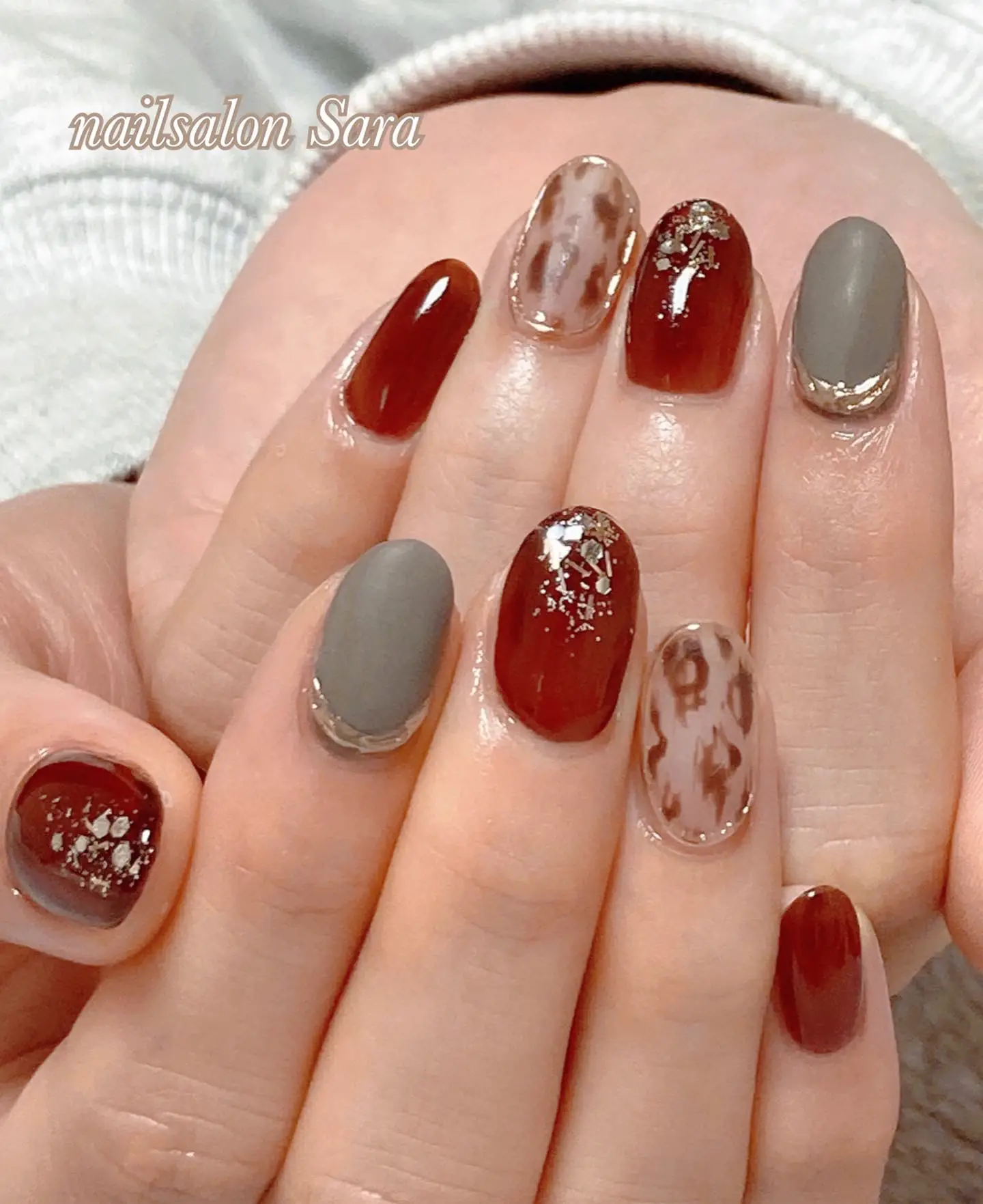 大阪府豊中市城山町プライベートネイルサロン マット つや 豹柄 ブラウン ミラーで大人デザイン Nailsalon豊中市城山町が投稿したフォトブック Lemon8