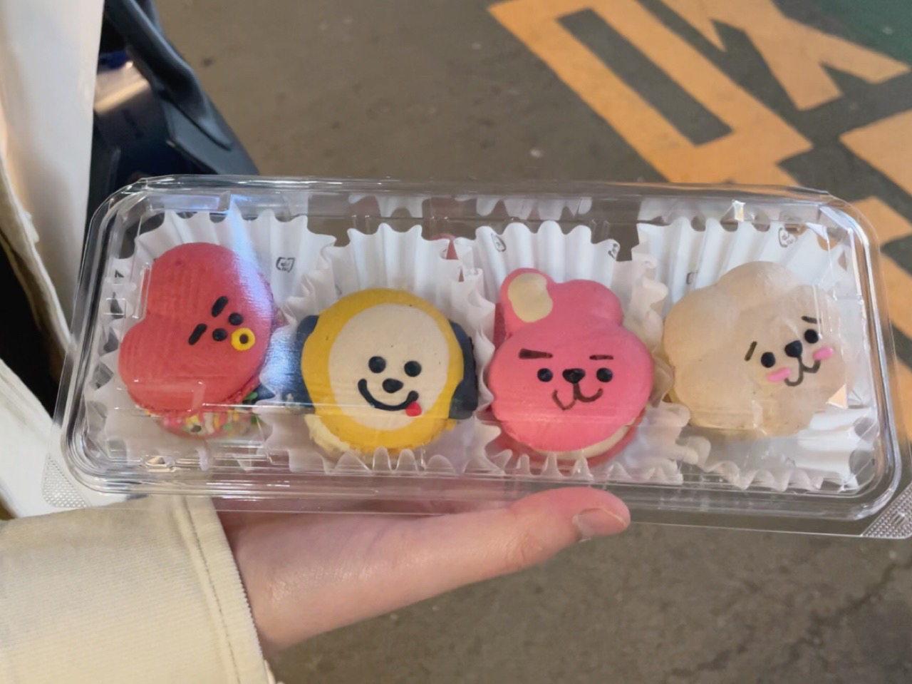 Cooing Bt21のマカロン ほわいと が投稿したフォトブック Lemon8