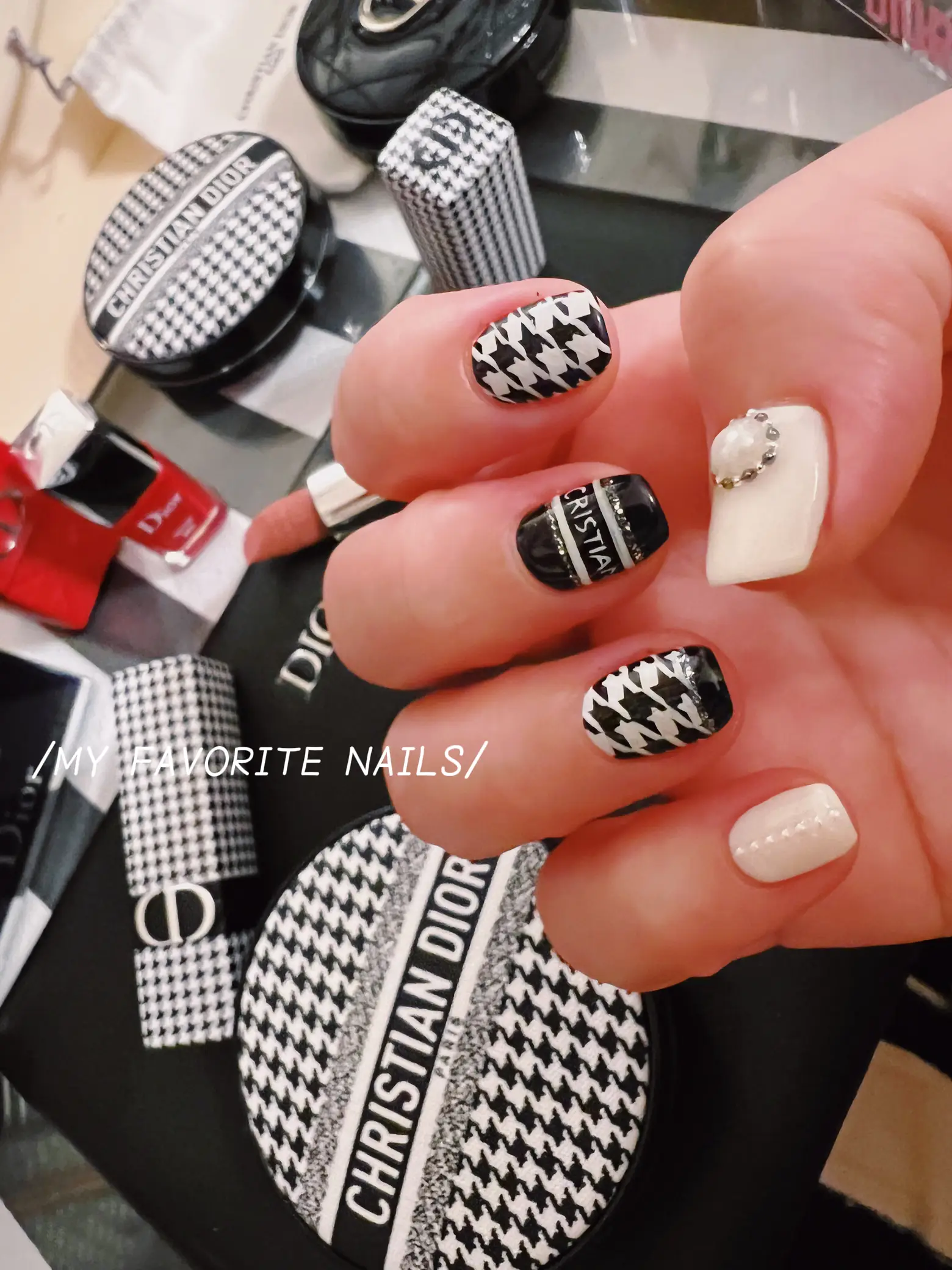 千鳥格子ネイルデザイン Meicreateが投稿したフォトブック Lemon8