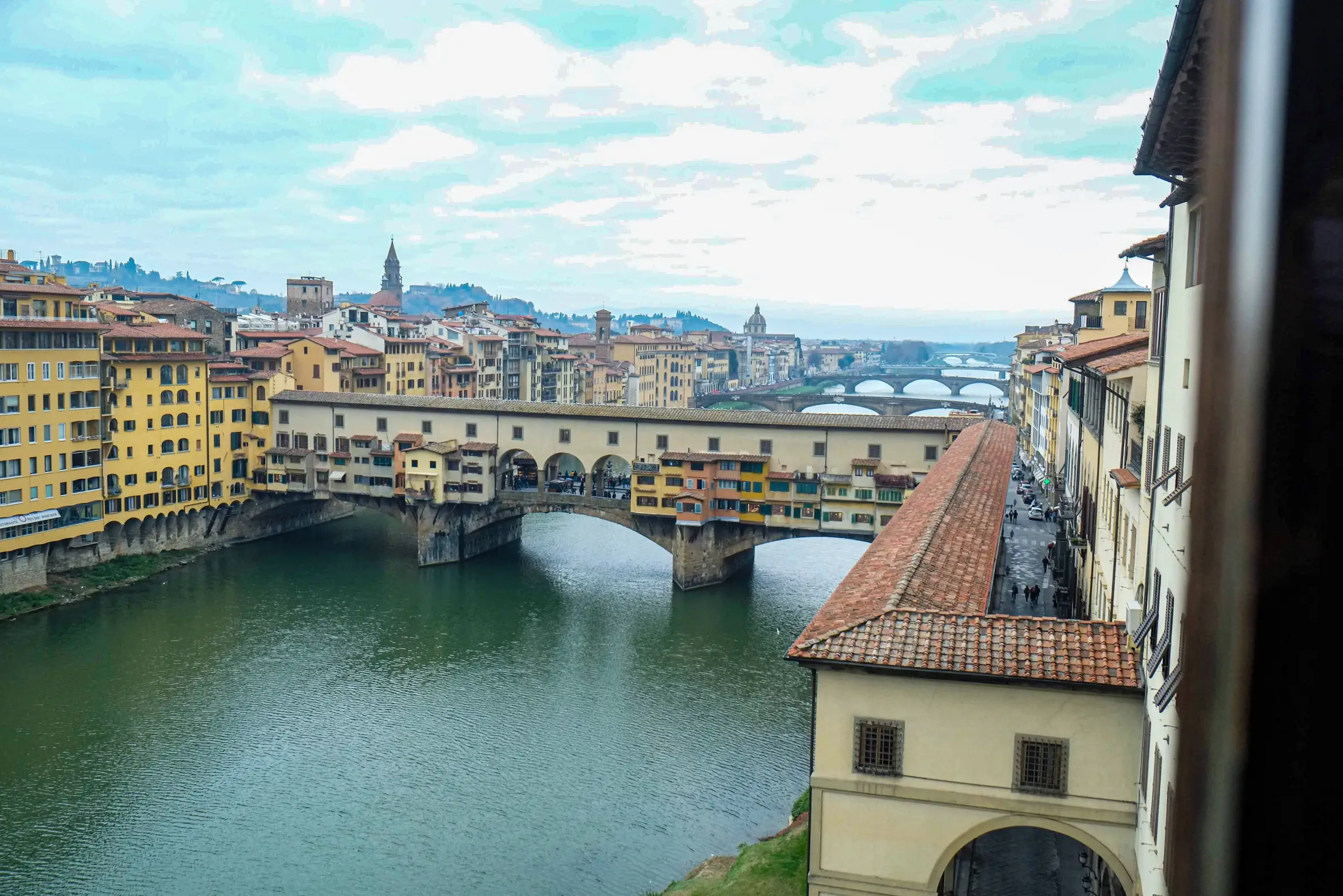 イタリア フィレンツェの不思議な橋 Konnyが投稿したフォトブック Lemon8