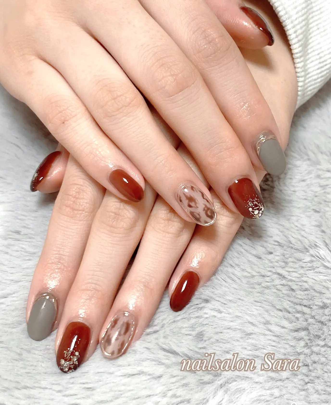 大阪府豊中市城山町プライベートネイルサロン マット つや 豹柄 ブラウン ミラーで大人デザイン Nailsalon豊中市城山町が投稿したフォトブック Lemon8