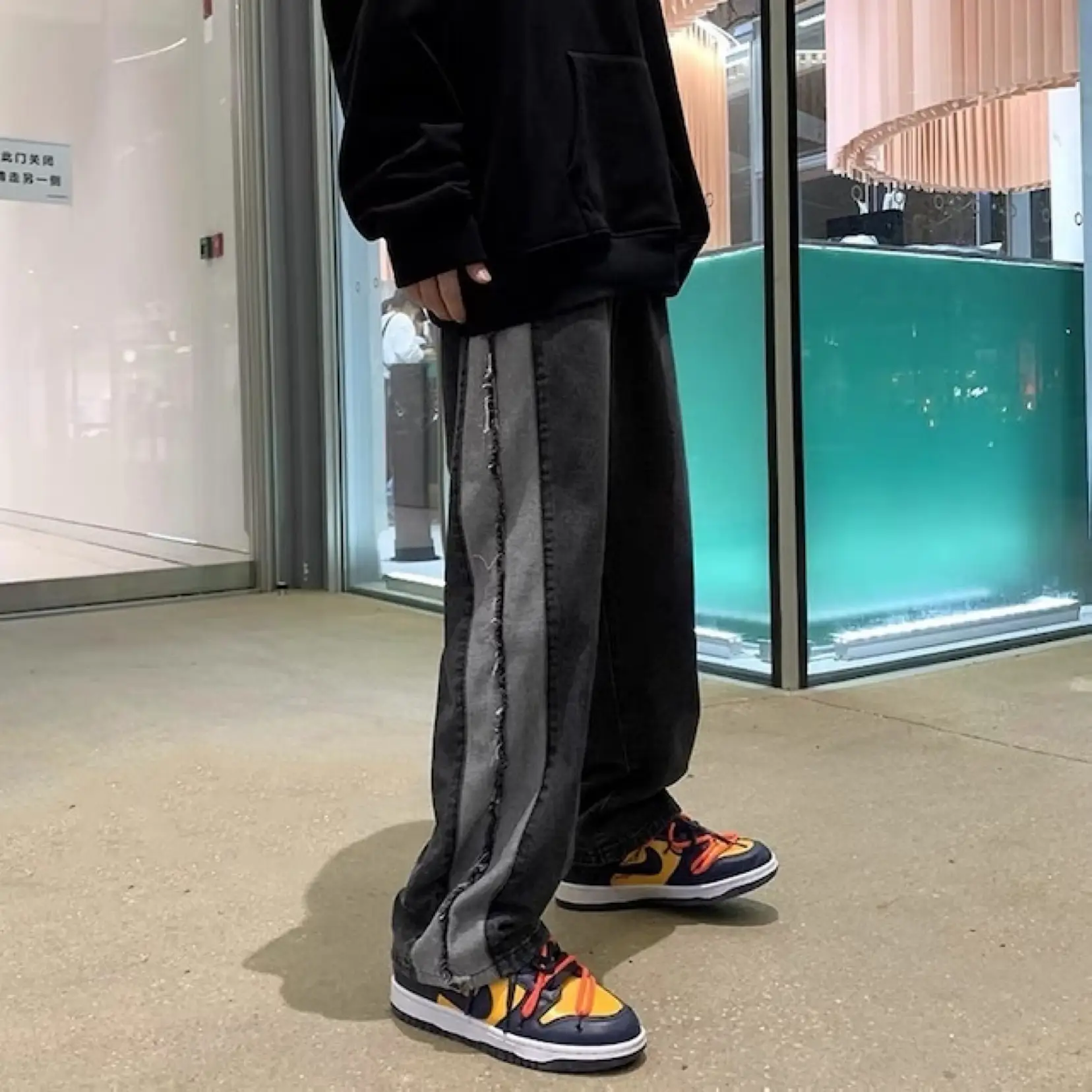 韓国ストリート必見 ブラックアイテムまとめ Pivotdoorが投稿したフォトブック Lemon8