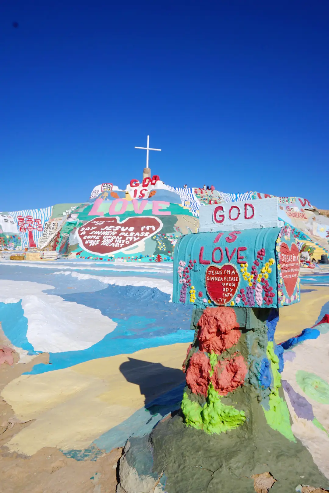 アメリカ サルベーションマウンテン Mami Cameraが投稿したフォトブック Lemon8